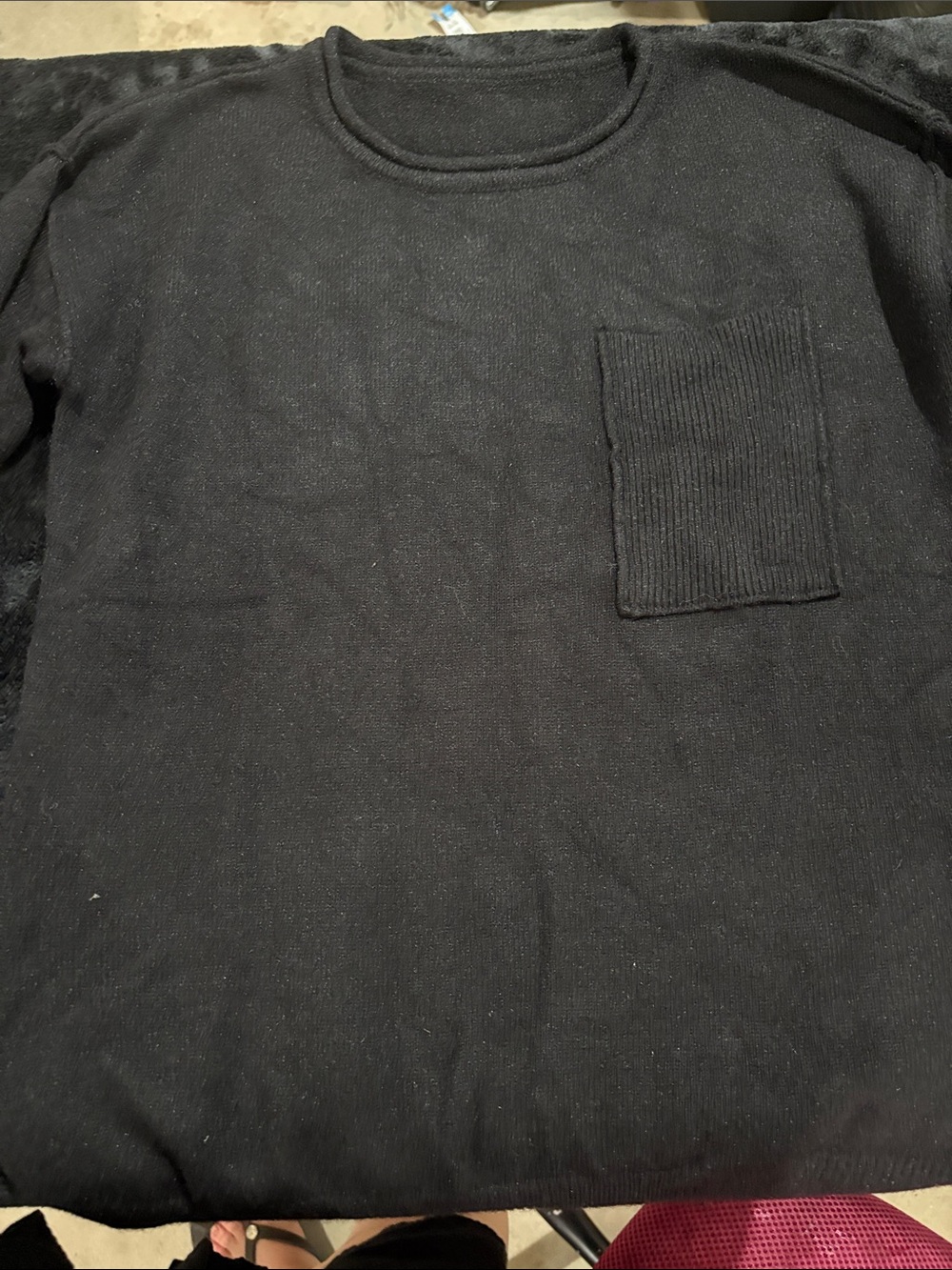 Simple black sweater size L